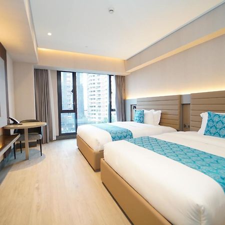 Bayprime Hotel Paranaque City ภายนอก รูปภาพ
