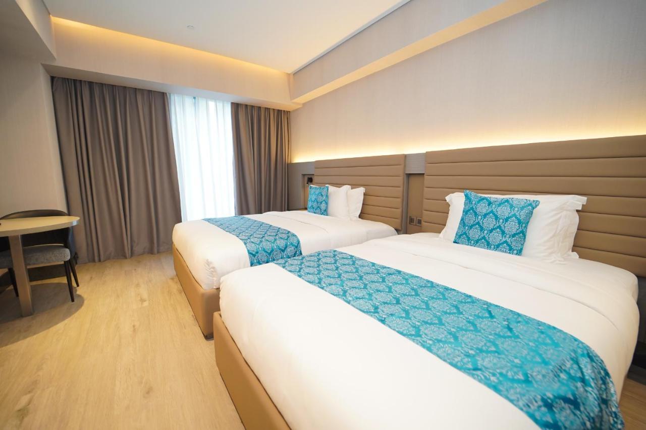 Bayprime Hotel Paranaque City ภายนอก รูปภาพ