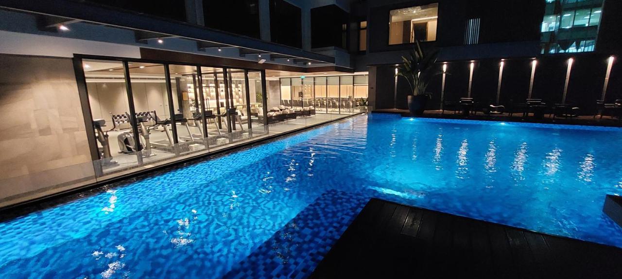 Bayprime Hotel Paranaque City ภายนอก รูปภาพ