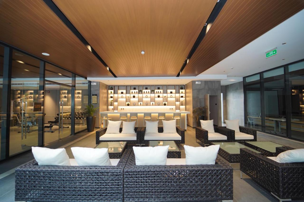 Bayprime Hotel Paranaque City ภายนอก รูปภาพ